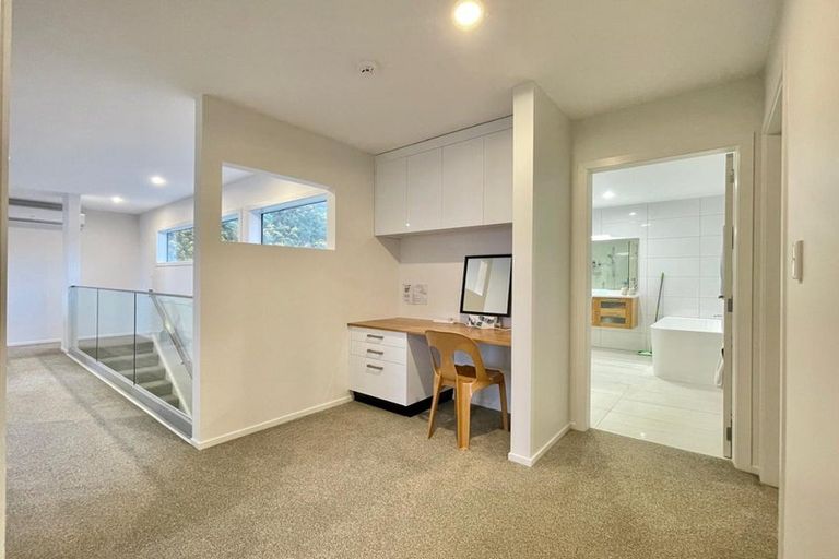 Photo of property in 11 Hislop Way, Johnsonville, Wellington, 6037
