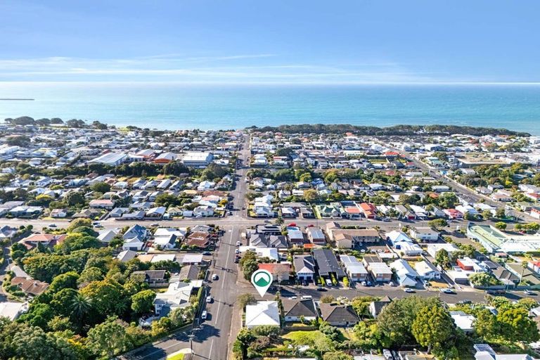 Photo of property in 223 Powderham Street, New Plymouth, 4310