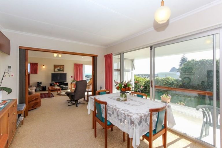 Photo of property in 5 Renown Place, Spotswood, New Plymouth, 4310