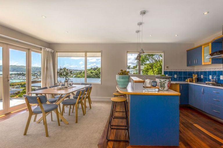 Photo of property in 19 Paremata Drive, Paremata, Porirua, 5024