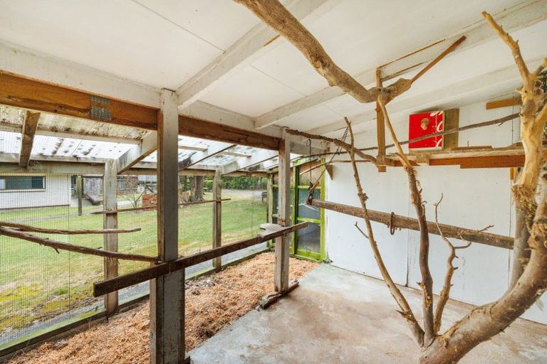 Photo of property in 124 Pahiatua Aokautere Road, Aokautere, Palmerston North, 4471