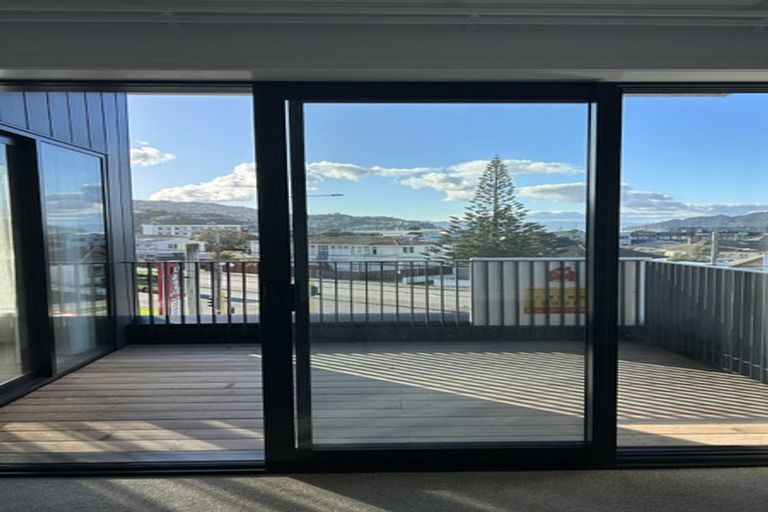 Photo of property in 304/2 Onepu Road, Kilbirnie, Wellington, 6022