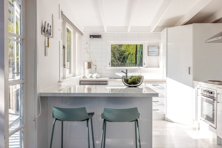 Photo of property in 72 Wharf Road, Ostend, Waiheke Island, 1081