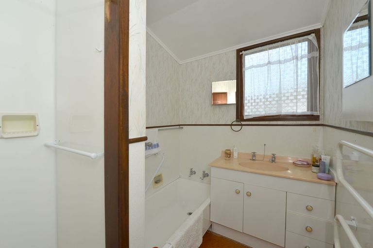 Photo of property in 16 Wanaka Street, Tikipunga, Whangarei, 0112