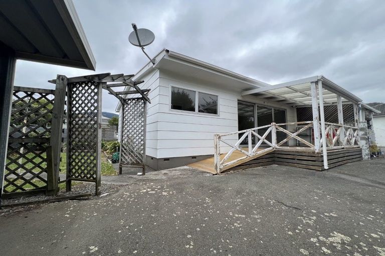 Photo of property in 3/37 Polstead Road, Stoke, Nelson, 7011