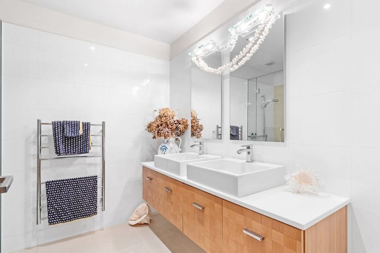 Photo of property in 39 Little Compton Mews, Snells Beach, 0920