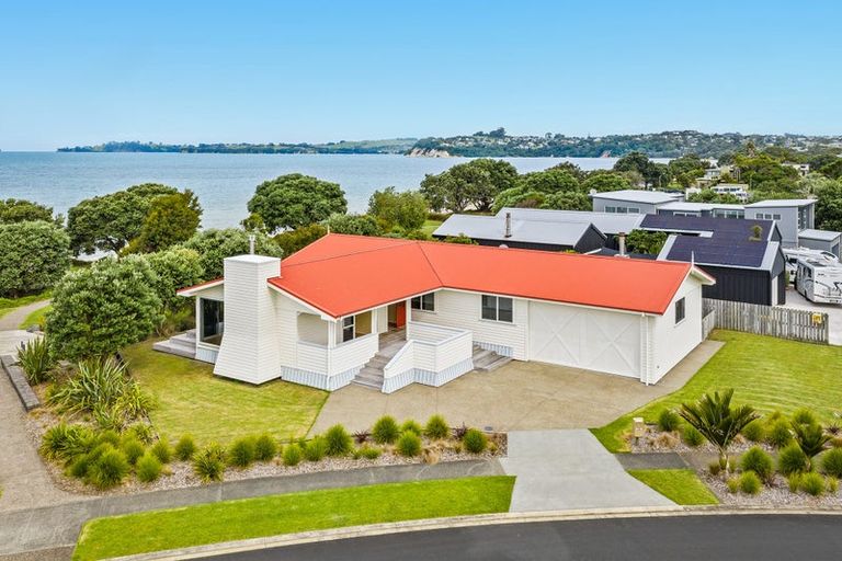 Photo of property in 28 Schooner Avenue, Snells Beach, 0920