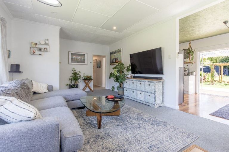 Photo of property in 38 Queen Street, Dannevirke, 4930