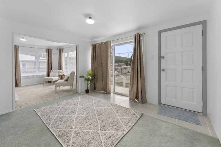 Photo of property in 183 Wainuiomata Road, Wainuiomata, Lower Hutt, 5014