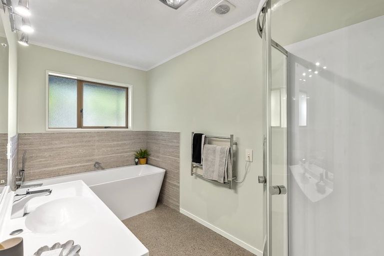 Photo of property in 6 Conifer Court, Raumati Beach, Paraparaumu, 5032