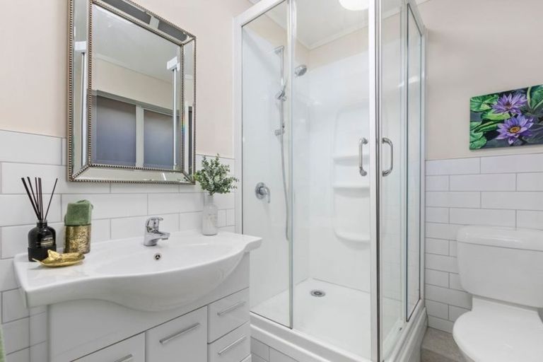 Photo of property in 5/61 The Avenue, Albany, Auckland, 0632