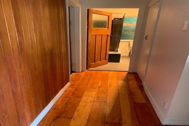 Photo of property in 55 Ruahine Street, Paraparaumu, 5032