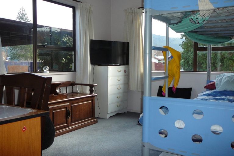 Photo of property in 17 Dunstan Street, Clyde, 9330