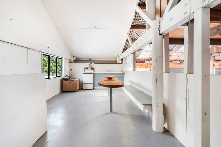 Photo of property in 523 State Highway 1, Kauri, Kamo, 0185