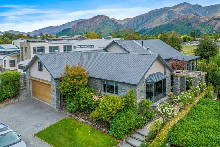 Photo of property in 116 Cotter Avenue, Arrowtown, 9302