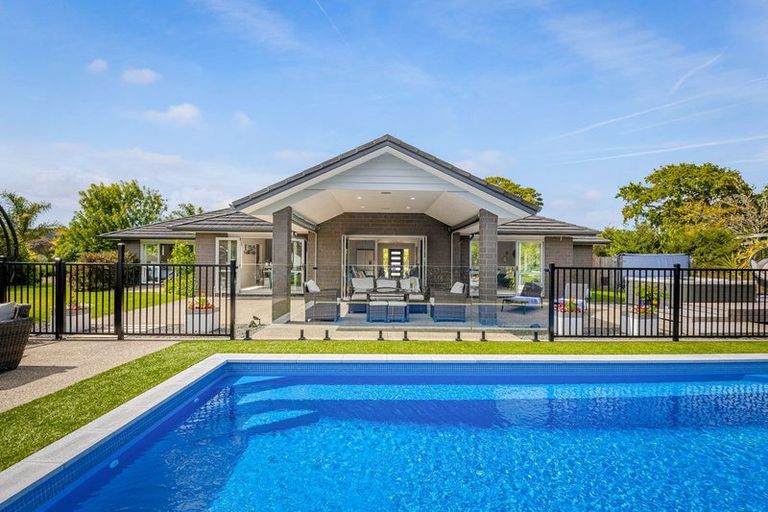 Photo of property in 1009 Kahikatea Flat Road, Waitoki, Kaukapakapa, 0871