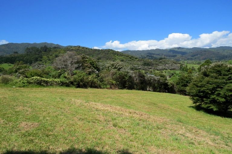 Photo of property in 945 Hauraki Road, Coromandel, 3506