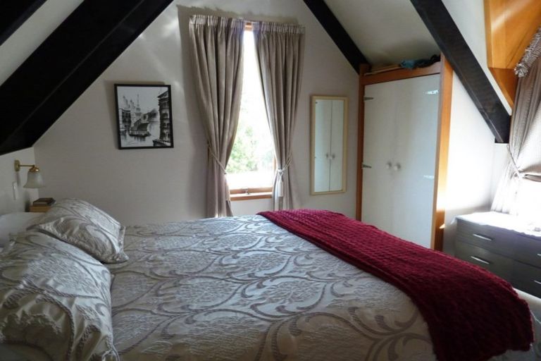 Photo of property in 10 Snowdon Place, Darfield, 7510