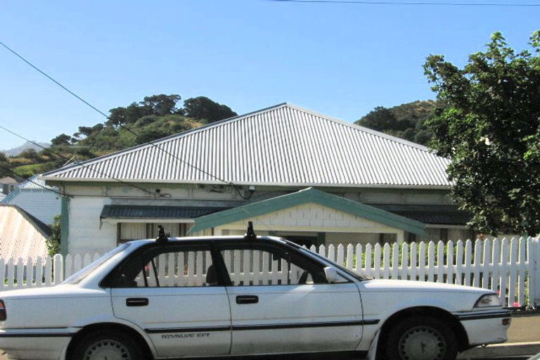 Photo of property in 83 Wilson Street, Newtown, Wellington, 6021