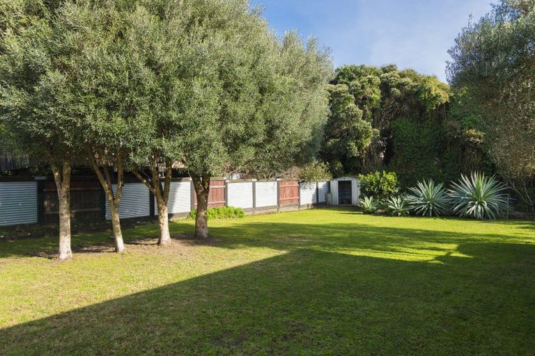 Photo of property in 28 Moana Road, Okitu, Gisborne, 4010