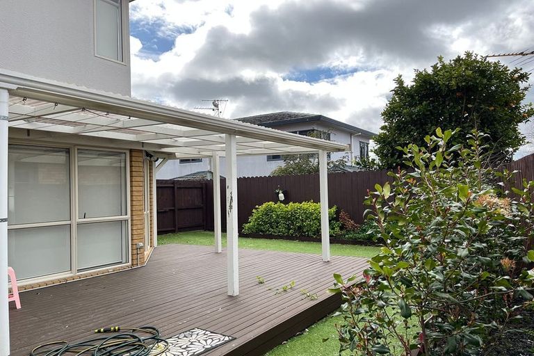 Photo of property in 21a Maxwell Avenue, Papatoetoe, Auckland, 2025