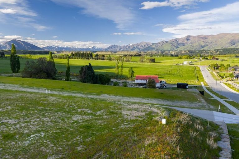 Photo of property in 28 Atkins Road, Luggate, Wanaka, 9382