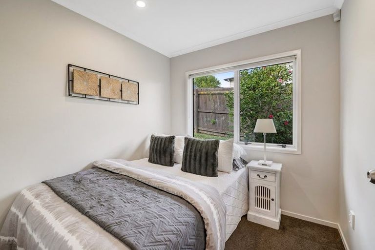 Photo of property in 128 Glendhu Road, Bayview, Auckland, 0629