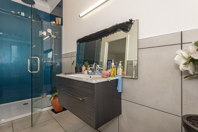 Photo of property in 40 Ormond Road, Whataupoko, Gisborne, 4010