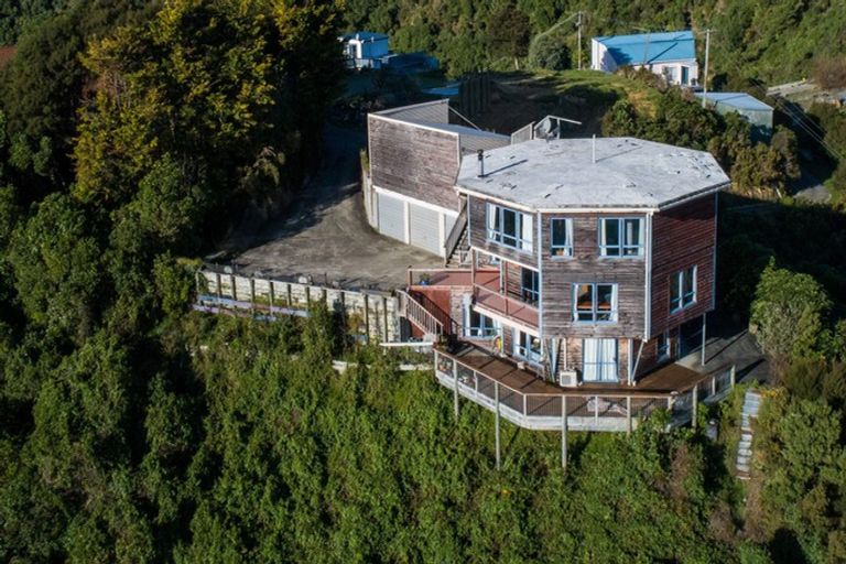 Photo of property in 9 Cooks Ridge, Waikawa, Picton, 7281