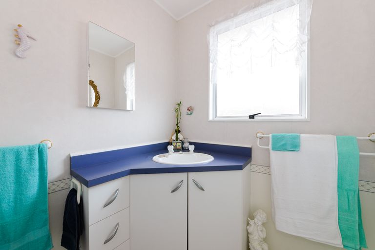 Photo of property in 15a Meadowbrook Drive, Cloverlea, Palmerston North, 4412