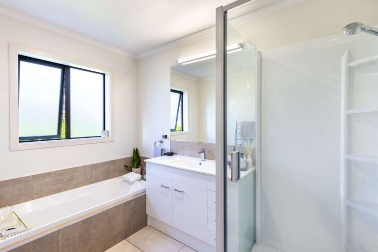 Photo of property in 35 Noumea Drive, Rangatira Park, Taupo, 3330