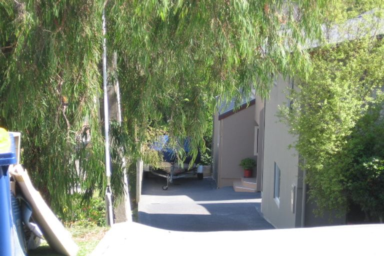 Photo of property in 32 Heathcote Road, Castor Bay, Auckland, 0620