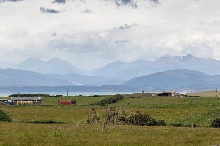 Photo of property in 25 Thomas Road, Orepuki, Riverton, 9881