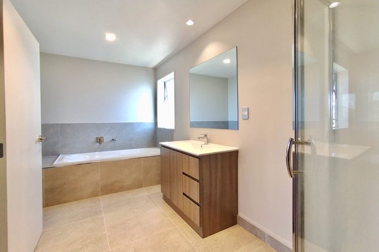 Photo of property in 187 Wainui Road, Silverdale, 0932