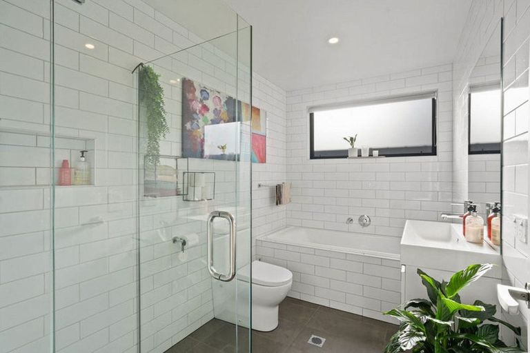 Photo of property in 13 Lauder Street, Lake Hayes, Queenstown, 9304