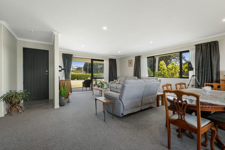 Photo of property in 1 Anatere Rise, Athenree, Katikati, 3177