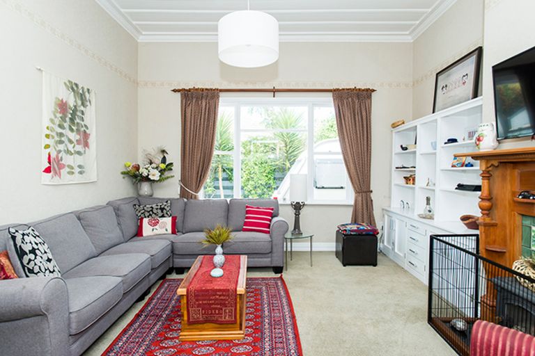 Photo of property in 2 Central Street, Whataupoko, Gisborne, 4010