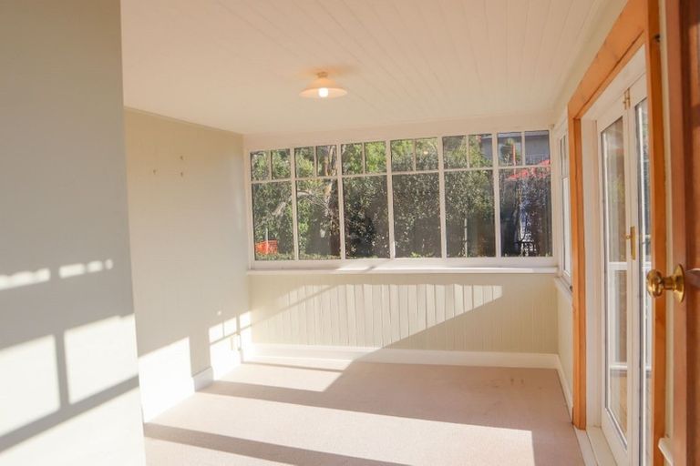 Photo of property in 1a Saint Vincent Terrace, Cashmere, Christchurch, 8022