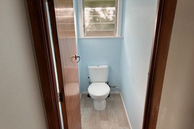 Photo of property in 9 Winifred Avenue, Bayview, Auckland, 0629