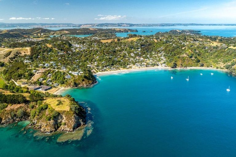 Photo of property in 25 Miro Road, Palm Beach, Waiheke Island, 1081