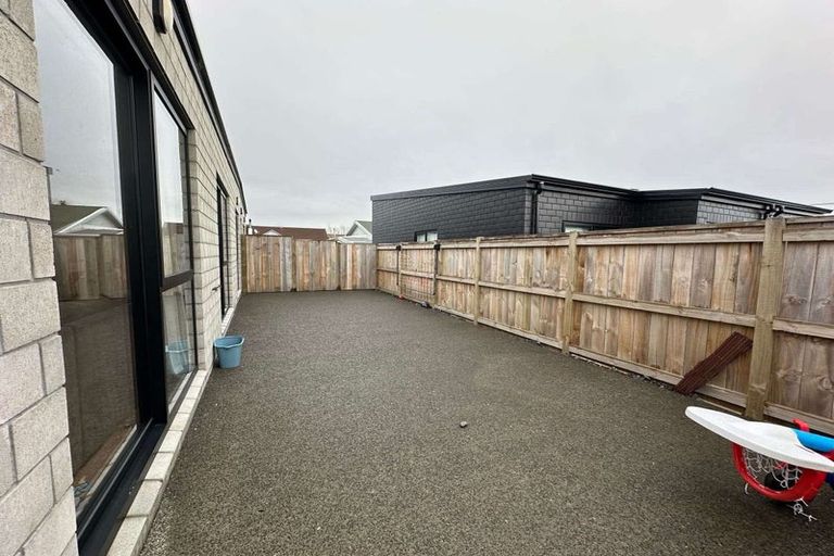 Photo of property in 28a Sussex Street, Levin, 5510