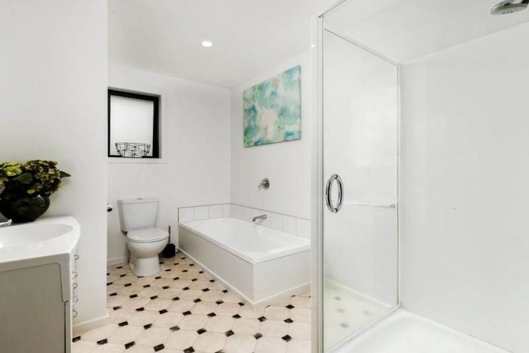 Photo of property in 53 Onslow Road, Lake Hayes, Queenstown, 9304