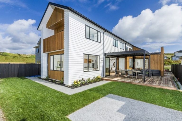 Photo of property in 9 Keel Street, Long Bay, Auckland, 0630