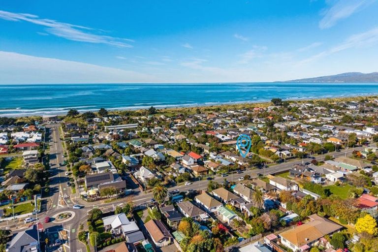Photo of property in 1/117 Estuary Road, South New Brighton, Christchurch, 8062