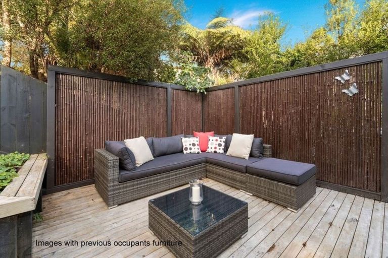Photo of property in 2/46 Powrie Street, Glenfield, Auckland, 0629