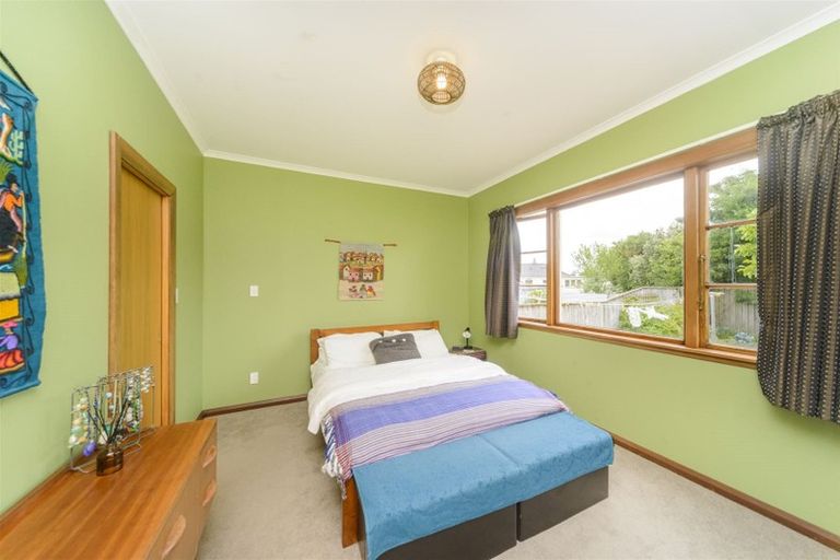 Photo of property in 11 Park Road, West End, Palmerston North, 4412