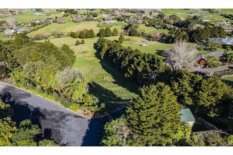 Photo of property in 6 Sylvia Lane, Maunu, 0110