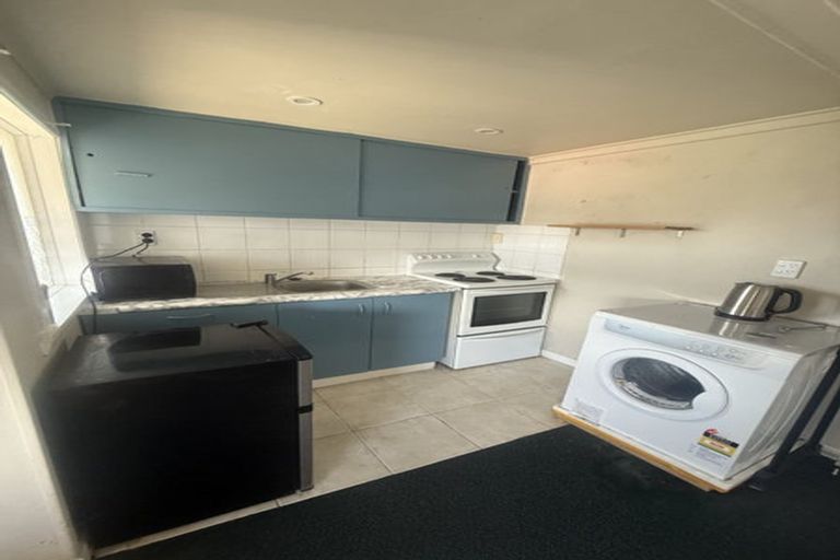 Photo of property in 122 Wallace Street, Mount Cook, Wellington, 6021