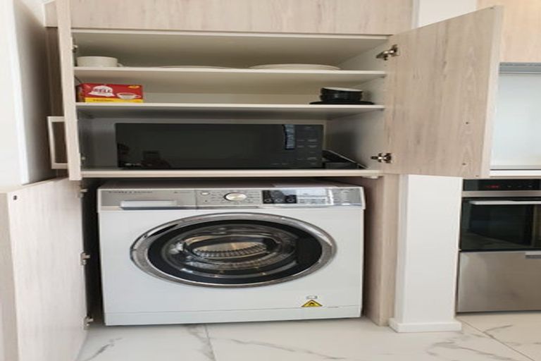 Photo of property in 6/241 Lincoln Road, Addington, Christchurch, 8024