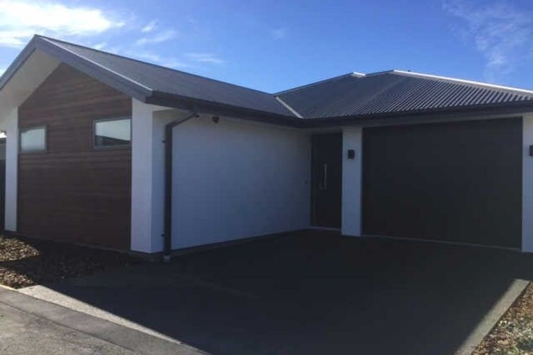 Photo of property in 29 Skyhawk Road, Wigram, Christchurch, 8042